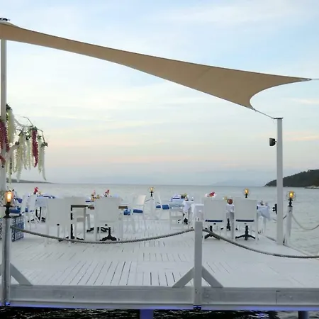 B&B Guven Beach *