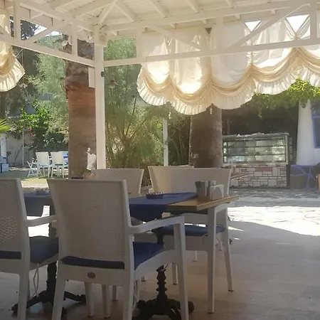 Guven Beach فندق مبيت وإفطار