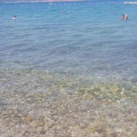 فندق مبيت وإفطار Guven Beach بودروم